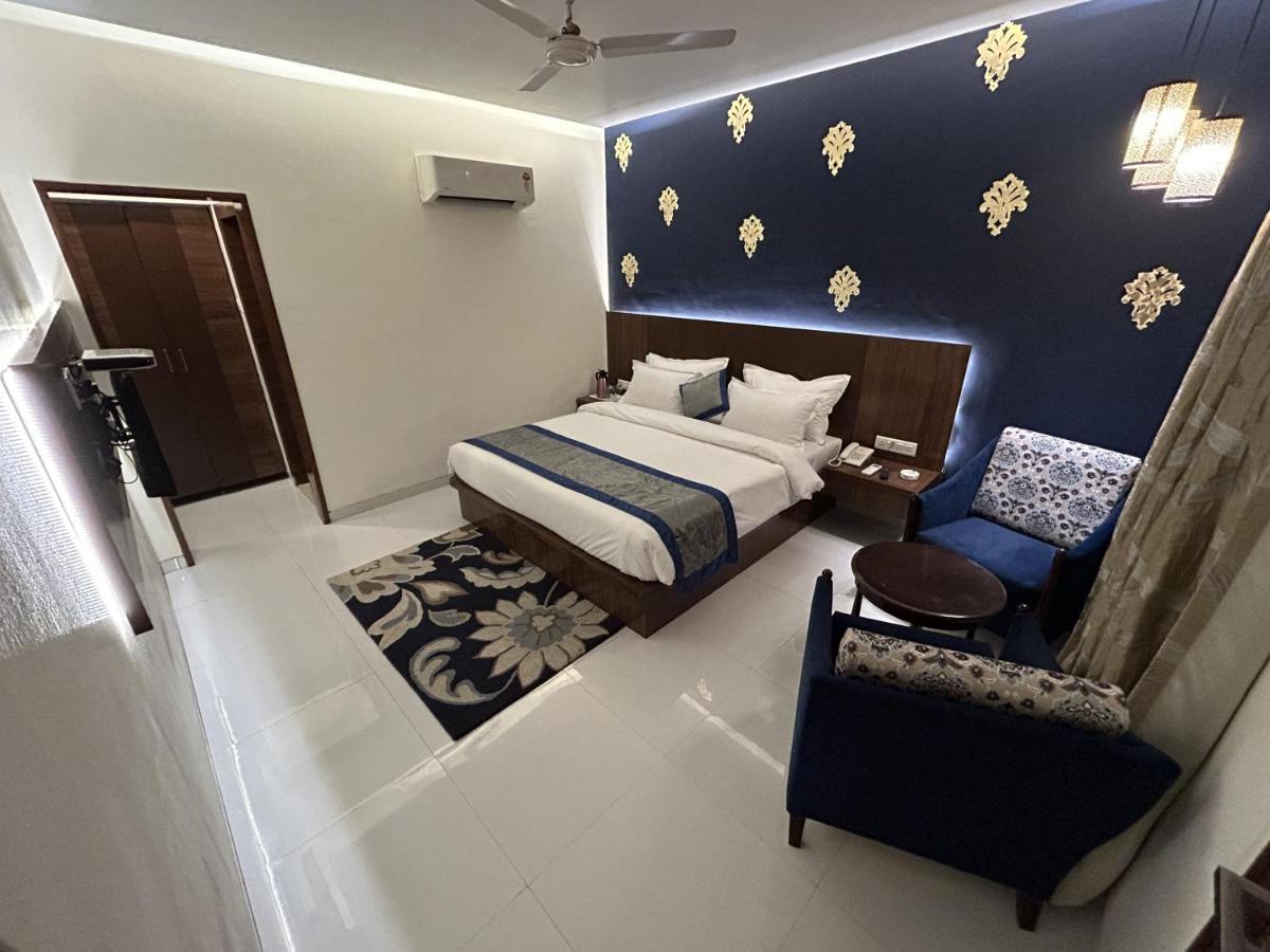 Hotel Gautam Lonavala Eksteriør bilde